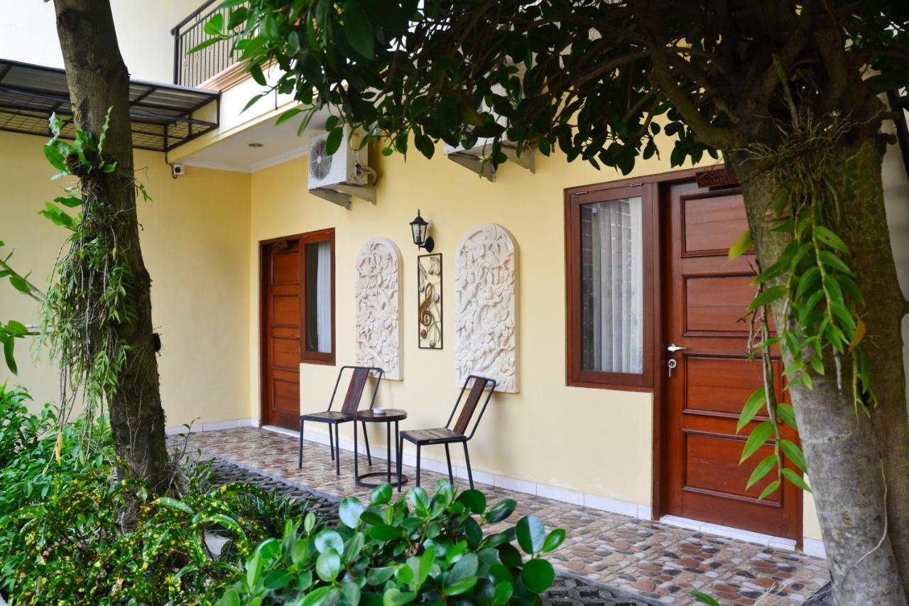 Roemah Canting Homestay Yogyakarta Kültér fotó